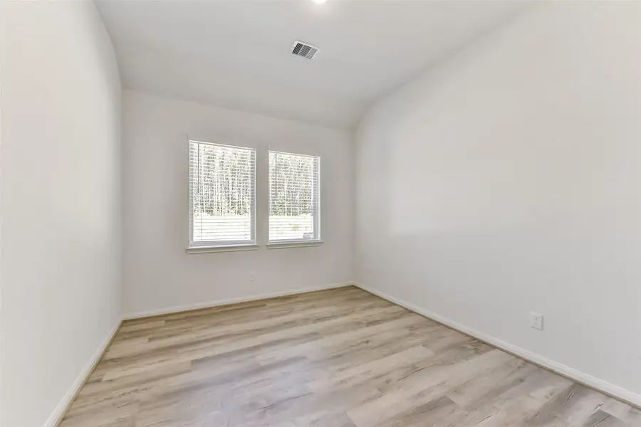 Spacious, unfurnished interior of a new home in Encino Estates, Dayton (Image 27). Spacious, unfurnished interior of a new home in Encino Estates, Dayton (Image 27).