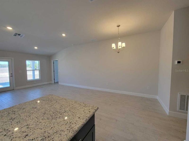 Spacious, unfurnished interior of a new home in Ocala Crossings South, Ocala (Image 9).
