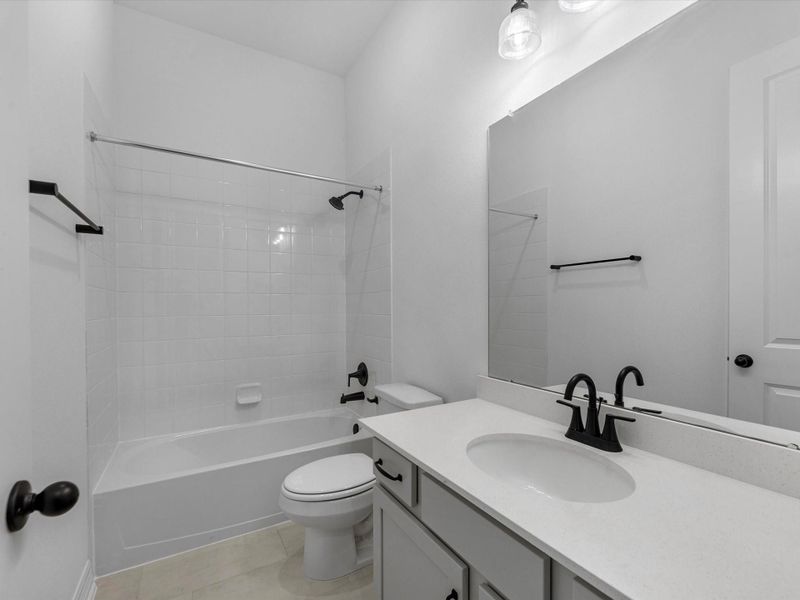 Furnished interior view inside a new home in Wildrye, Waller (Image 8).