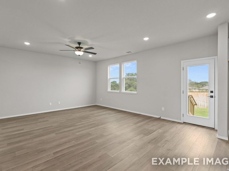 Spacious, unfurnished interior of a new home in Horizon Pointe, Converse (Image 13).