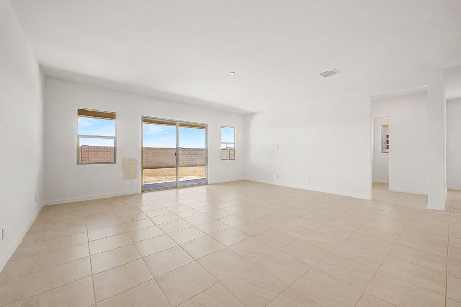 Spacious, unfurnished interior of a new home in Landmarke, San Tan Valley (Image 10). Spacious, unfurnished interior of a new home in Landmarke, San Tan Valley (Image 10).