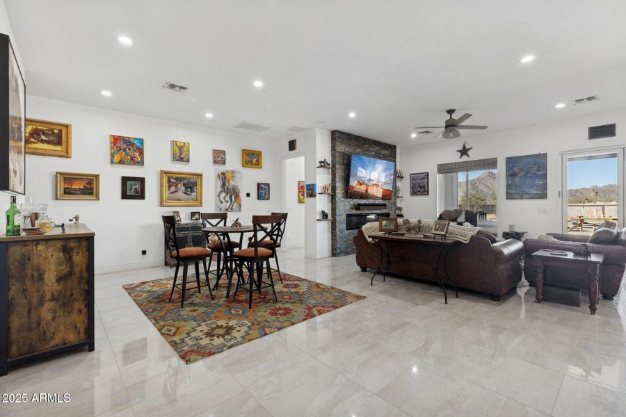 11-web-or-mls-6786-w-palomino-wy 11-web-or-mls-6786-w-palomino-wy