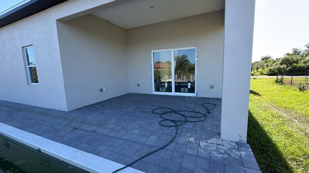 Exterior details and patio area of a home in , Port Charlotte (Image 20).