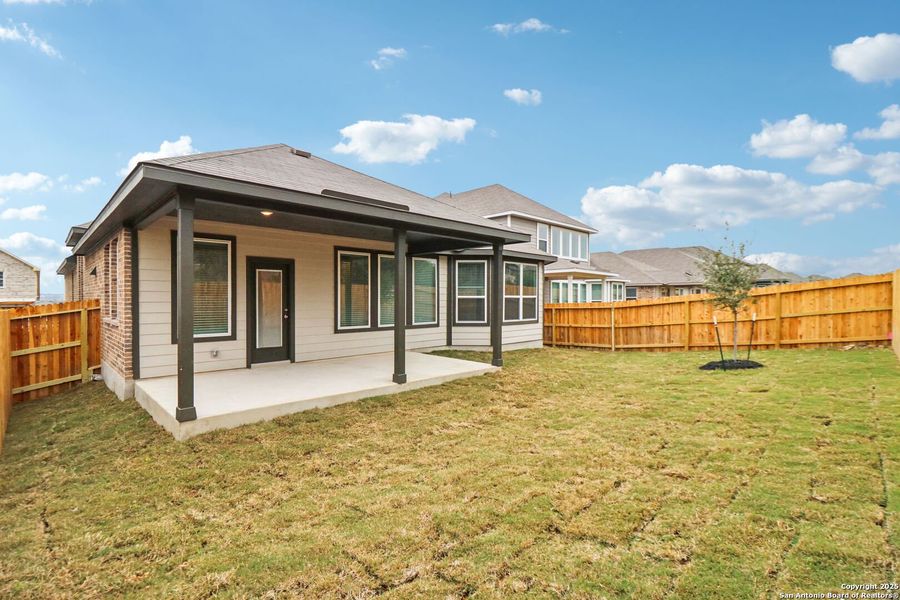 Exterior details and patio area of a home in Sagebrooke - Classic Series, San Antonio (Image 24).