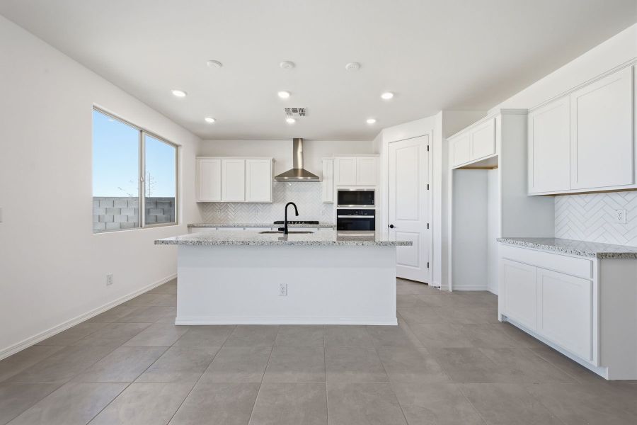 Furnished interior view inside a new home in Tyler Ranch, Buckeye (Image 2).