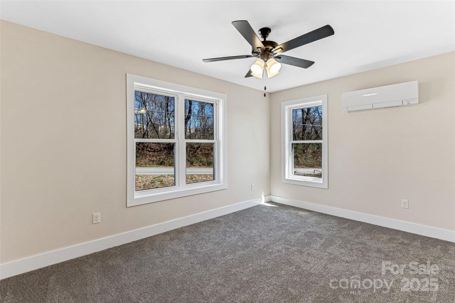 Spacious, unfurnished interior of a new home in , Asheville (Image 16).