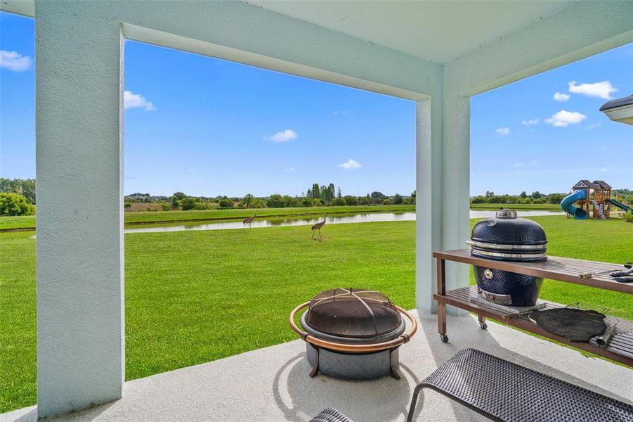 Exterior details and patio area of a home in Mirada, San Antonio (Image 21).