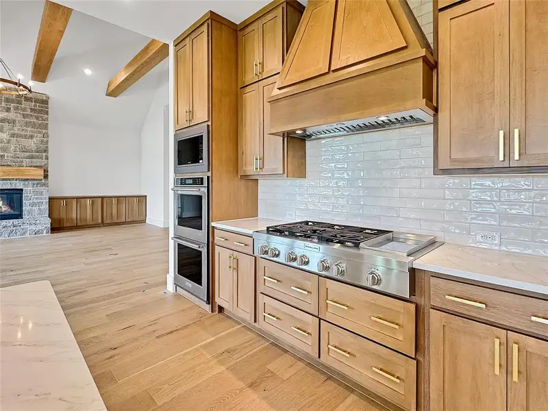 Furnished interior view inside a new home in The Retreat, Cleburne (Image 9).