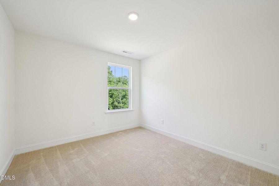 27-web-or-mls-Winding Crk Dr-2105-027