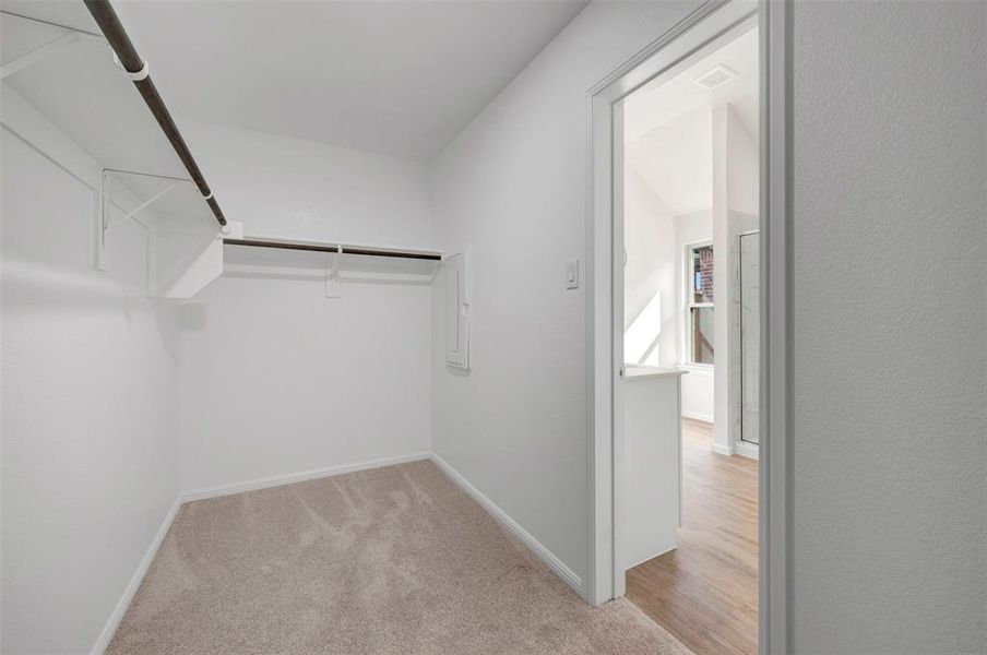 Spacious, unfurnished interior of a new home in Elevon, Lavon (Image 29).