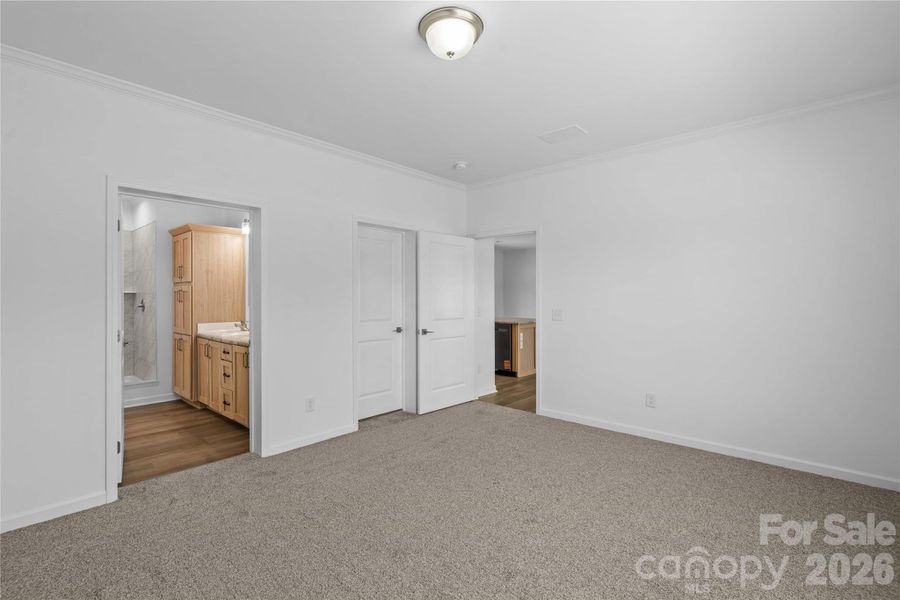 Spacious, unfurnished interior of a new home in , Catawba (Image 27).