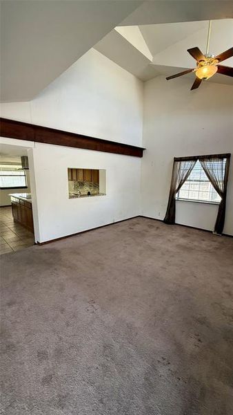 Livingroom of 306 Edna St Livingroom of 306 Edna St