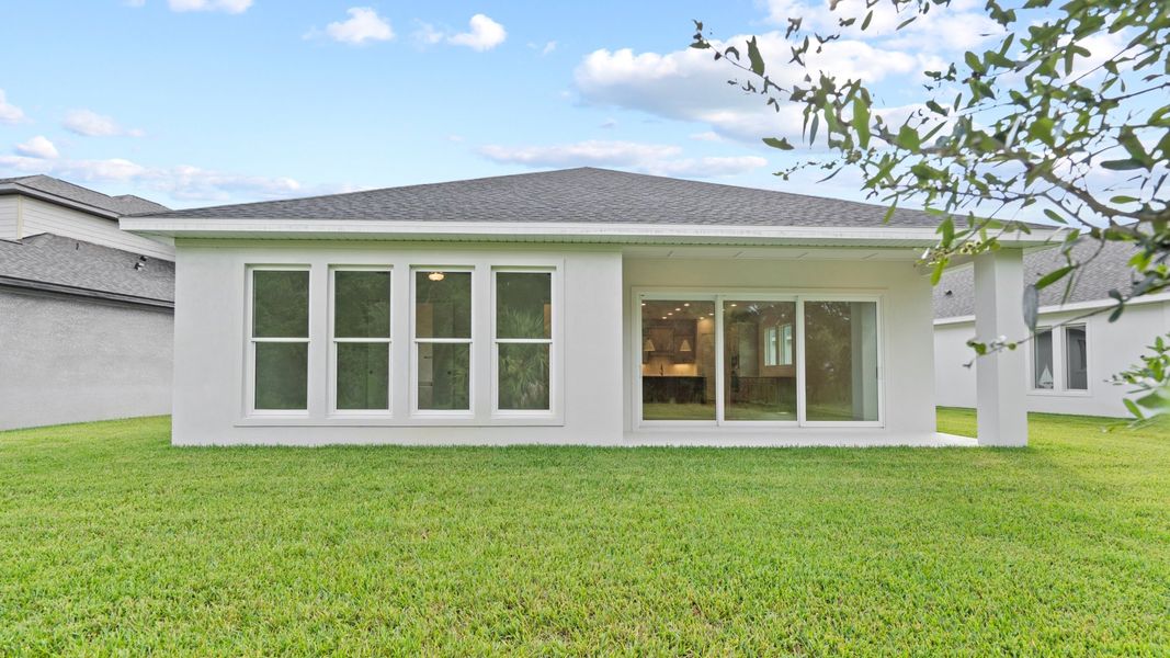 Exterior details and patio area of a home in Turnleaf, Punta Gorda (Image 3). Exterior details and patio area of a home in Turnleaf, Punta Gorda (Image 3).