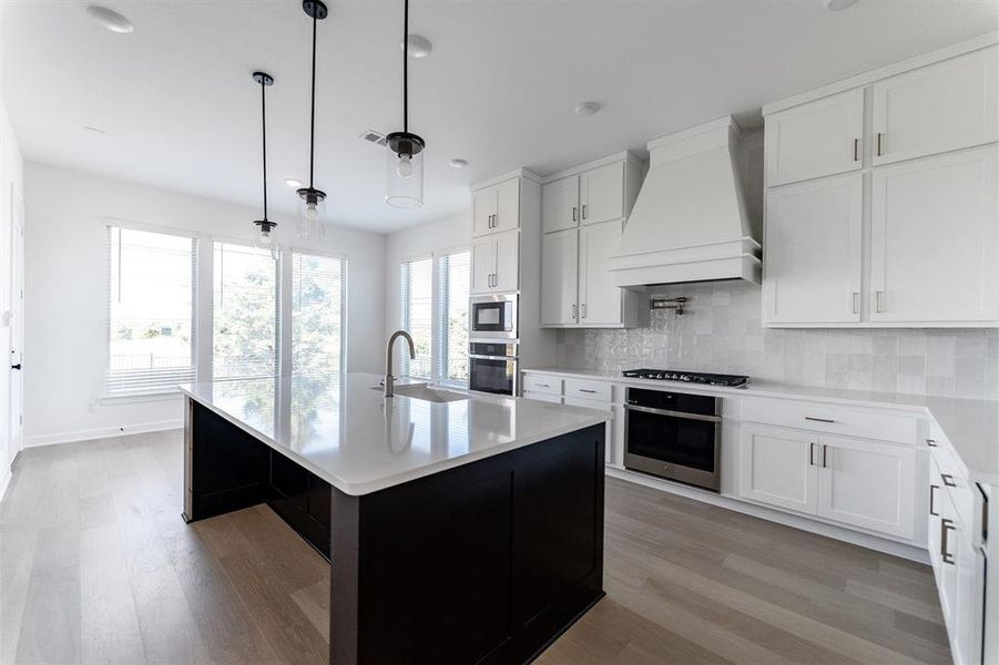 Furnished interior view inside a new home in Heath Golf & Yacht Club, Heath (Image 5). Furnished interior view inside a new home in Heath Golf & Yacht Club, Heath (Image 5).