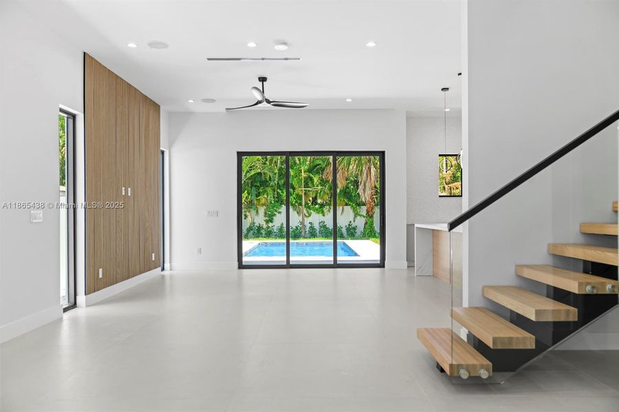 Image 29 of a home in . Image 29 of a home in .