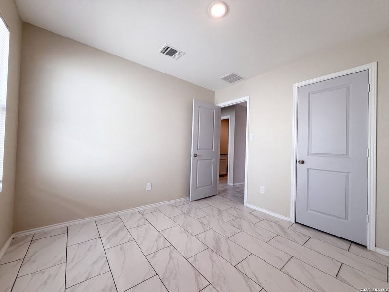 Spacious, unfurnished interior of a new home in Grace Valley, Marion (Image 18).