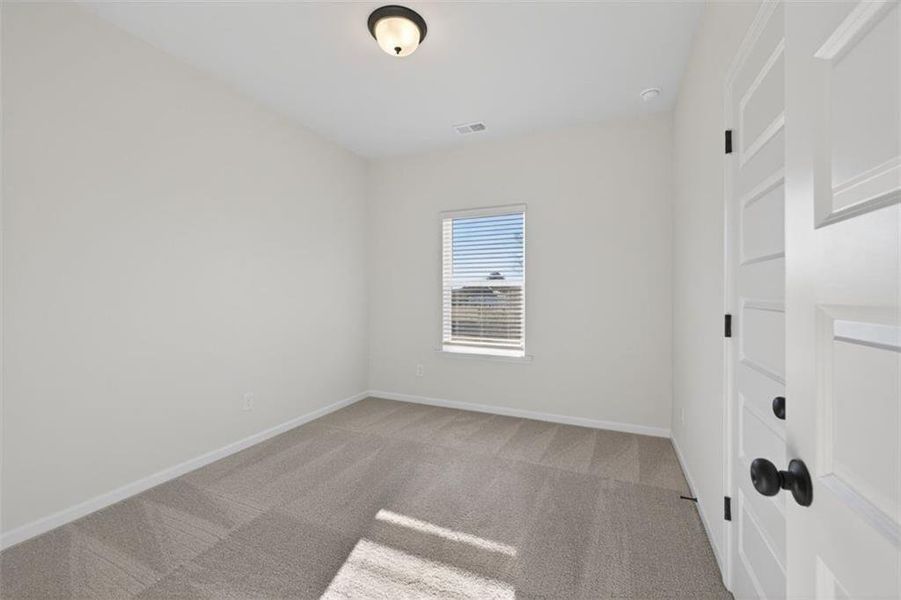 Spacious, unfurnished interior of a new home in Franklin Manor, Lawrenceville (Image 20).