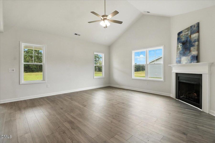 16-209 Creeks Edge Dr-16