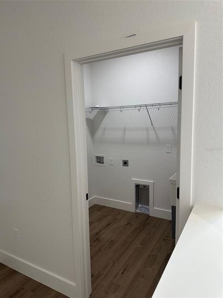 Spacious, unfurnished interior of a new home in , Tampa (Image 17).