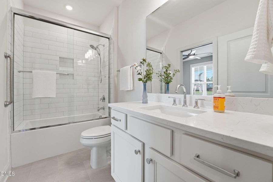 17 Guest Bathroom 1st Floor 3500 Amelia