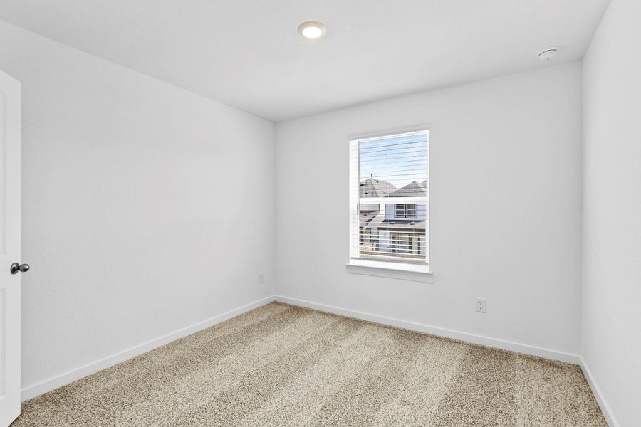 Spacious, unfurnished interior of a new home in Grand West, Houston (Image 20).