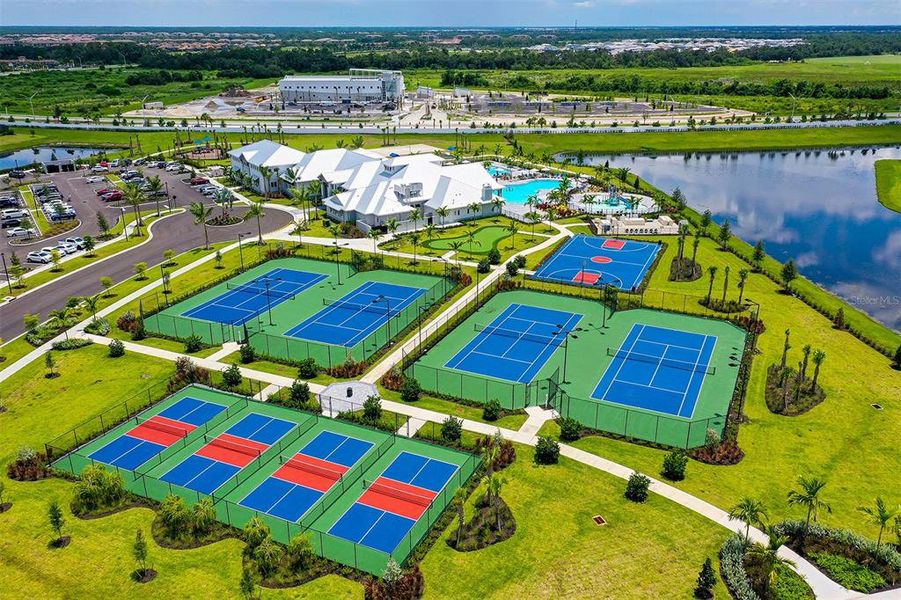 Community amenities in Lorraine Lakes at Lakewood Ranch, Lakewood Ranch (Image 53).