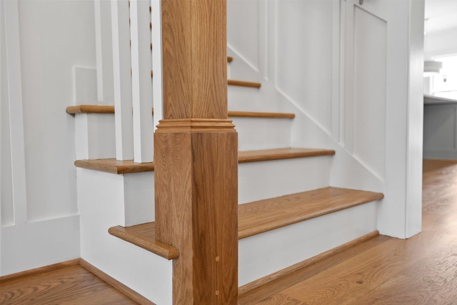 Representative interior finishes for a home built from the The Emerson by RobuckHomes in Stonehenge, Raleigh (Image 24).