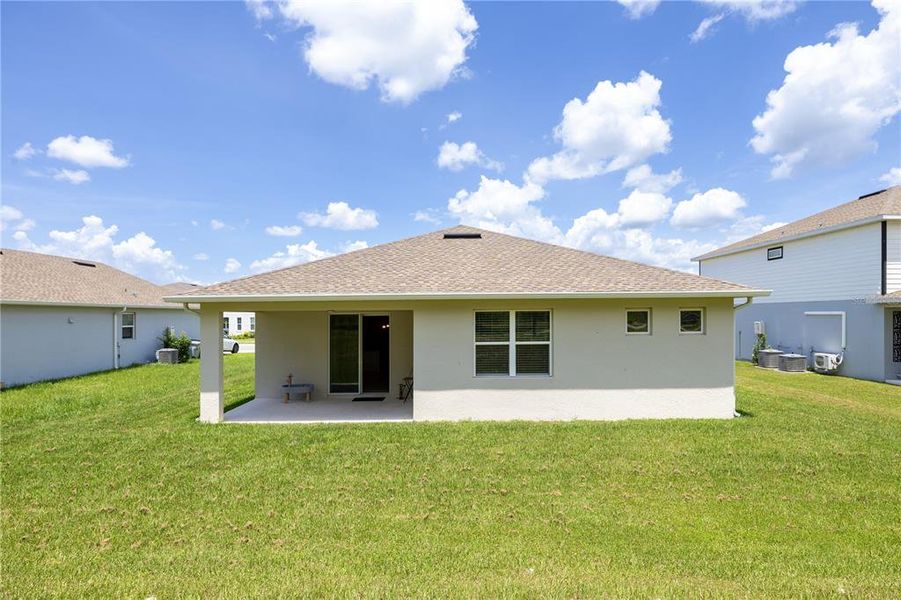 Exterior details and patio area of a home in , Apopka (Image 25).
