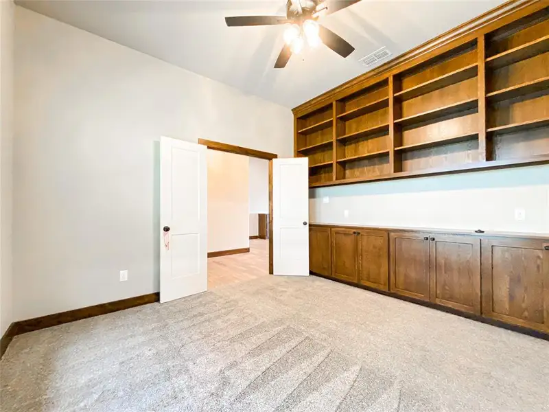 Image 38 of a home in .