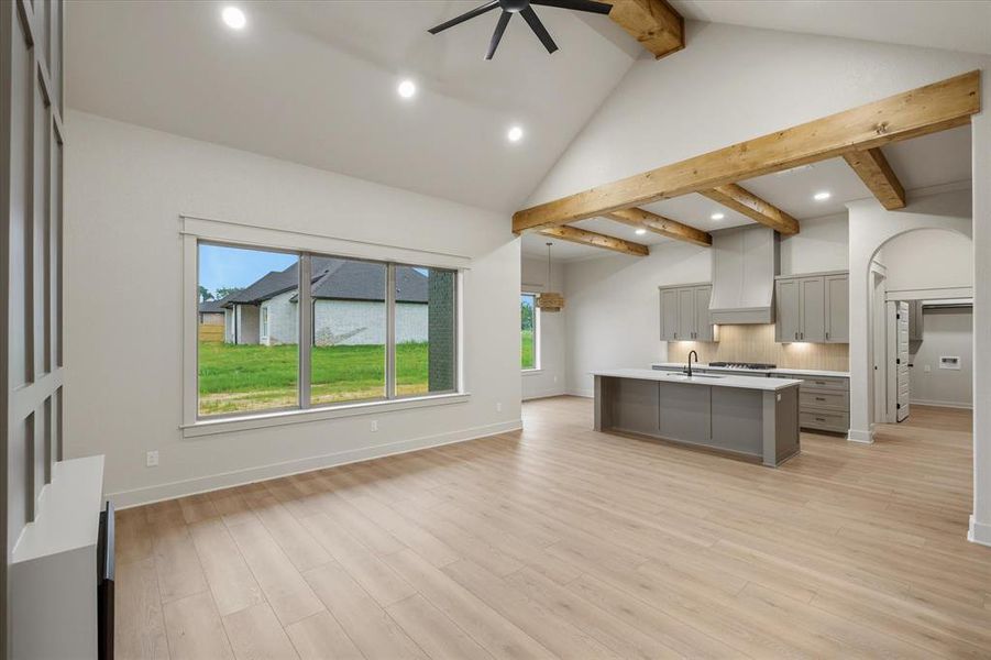 Spacious, unfurnished interior of a new home in , Lindale (Image 26).