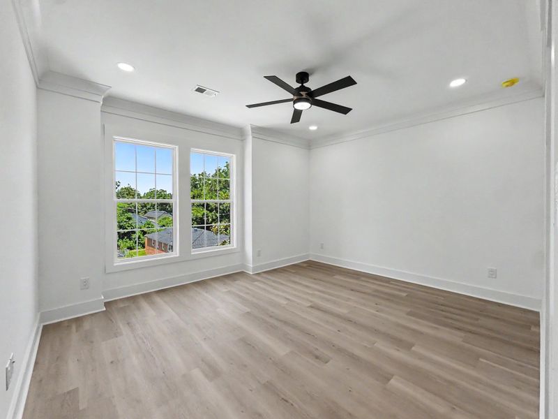 Spacious, unfurnished interior of a new home in , North Charleston (Image 32).
