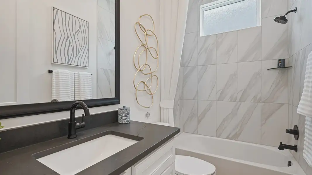 Representative furnished interior of a home built from the Hampton by Chesmar Homes in Wildrye 60', Waller (Image 7).