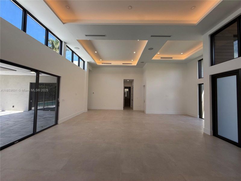 Spacious, unfurnished interior of a new home in , Miami (Image 45).