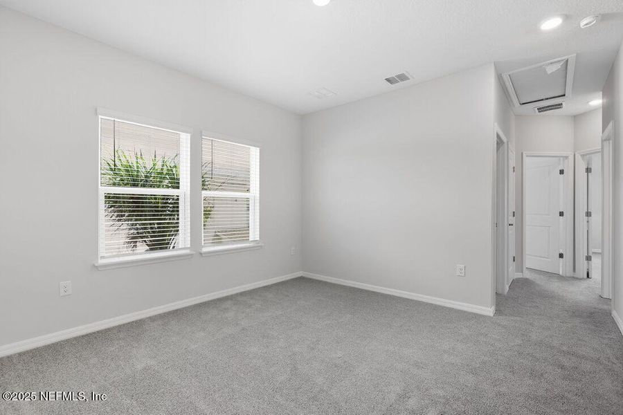 Spacious, unfurnished interior of a new home in , St. Augustine (Image 17).