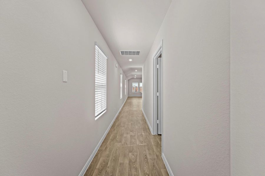 Spacious, unfurnished interior of a new home in Whisper South, San Marcos (Image 10).