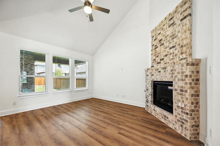 Spacious, unfurnished interior of a new home in Hillstead, Lavon (Image 20).