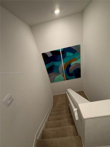 Spacious, unfurnished interior of a new home in , Florida City (Image 8).