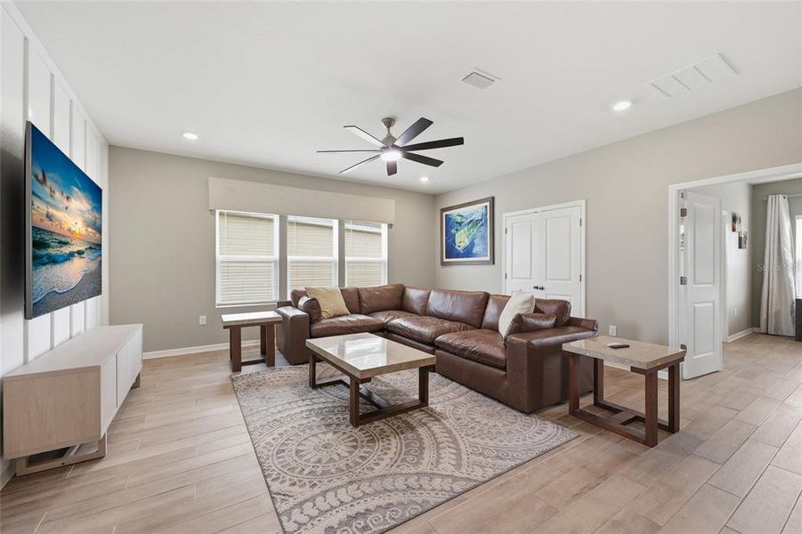 Furnished interior view inside a new home in , Newberry (Image 38).