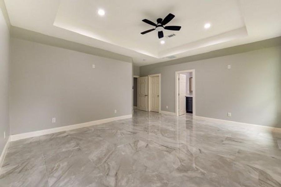 Spacious, unfurnished interior of a new home in , League City (Image 17). Spacious, unfurnished interior of a new home in , League City (Image 17).