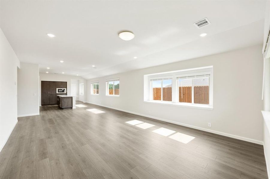 Spacious, unfurnished interior of a new home in Georgetown at Kings Fort 50s, Kaufman (Image 26). Spacious, unfurnished interior of a new home in Georgetown at Kings Fort 50s, Kaufman (Image 26).