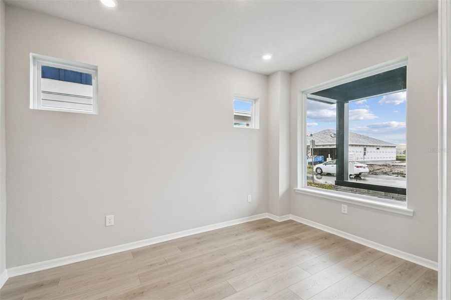 Spacious, unfurnished interior of a new home in Weslyn Park in Sunbridge 34', St. Cloud (Image 30).