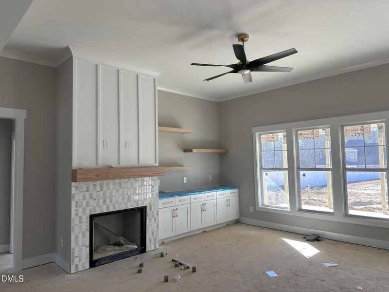 FR fireplace & builtins FR fireplace & builtins