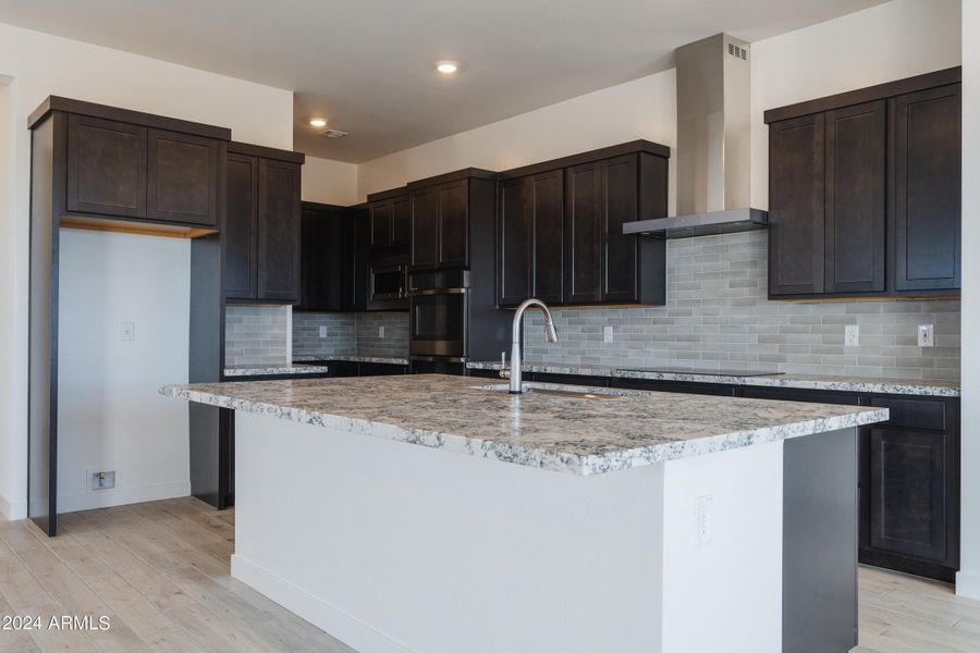 Bella Vista Homesite 64 - Kitchen-002