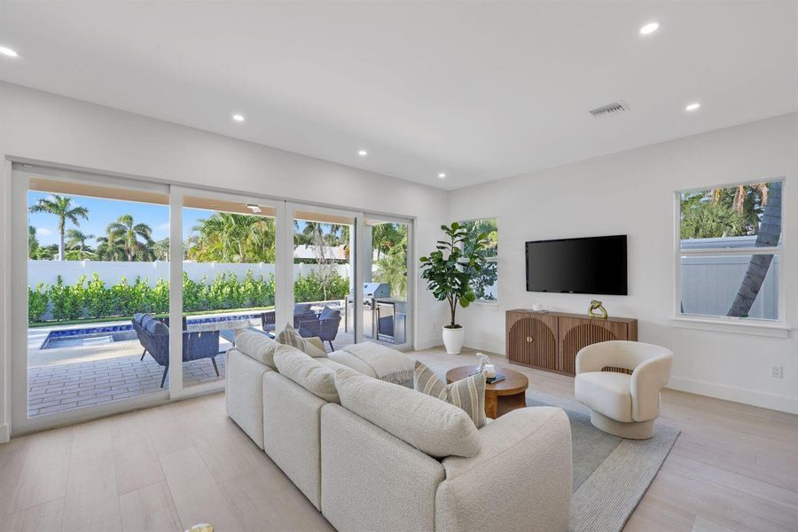 309 Claremont Lane - 24.jpg-SMALL 309 Claremont Lane - 24.jpg-SMALL