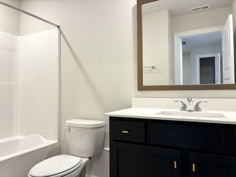 Furnished interior view inside a new home in Holly Ridge, Greenville (Image 8).