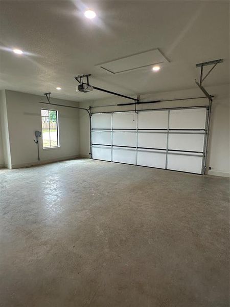 Spacious, unfurnished interior of a new home in , Bowie (Image 15).