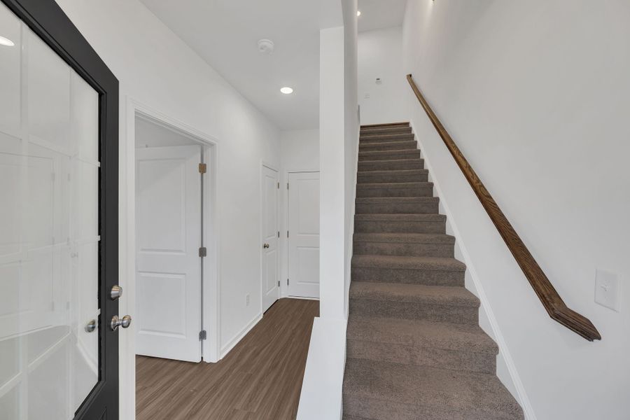 Spacious, unfurnished interior of a new home in Sweetbriar Place, Lebanon (Image 8).