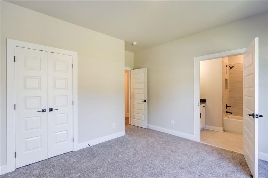 Spacious, unfurnished interior of a new home in , Jefferson (Image 41). Spacious, unfurnished interior of a new home in , Jefferson (Image 41).