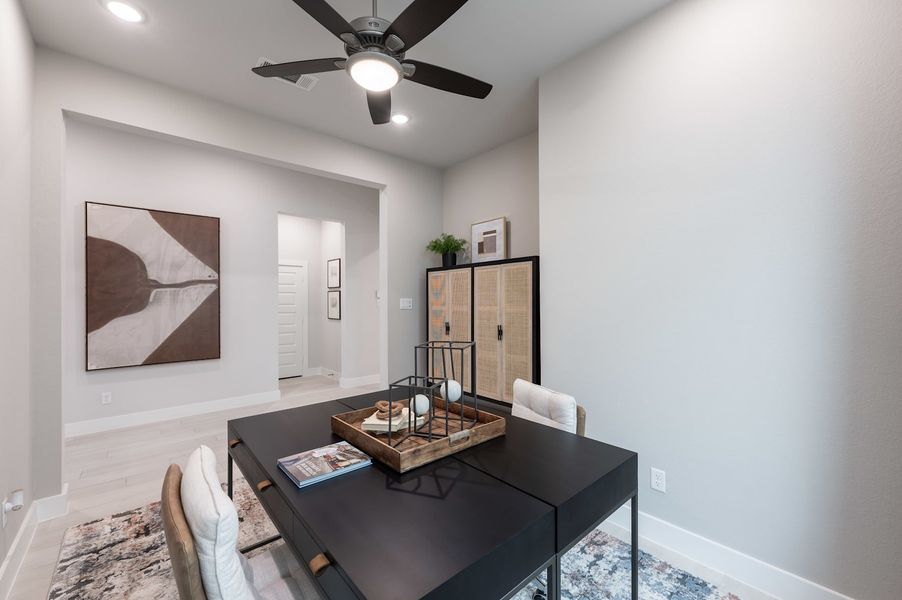 Representative furnished interior of a home built from the Falcon by Tri Pointe Homes in Pecan Ridge, Fulshear (Image 35).