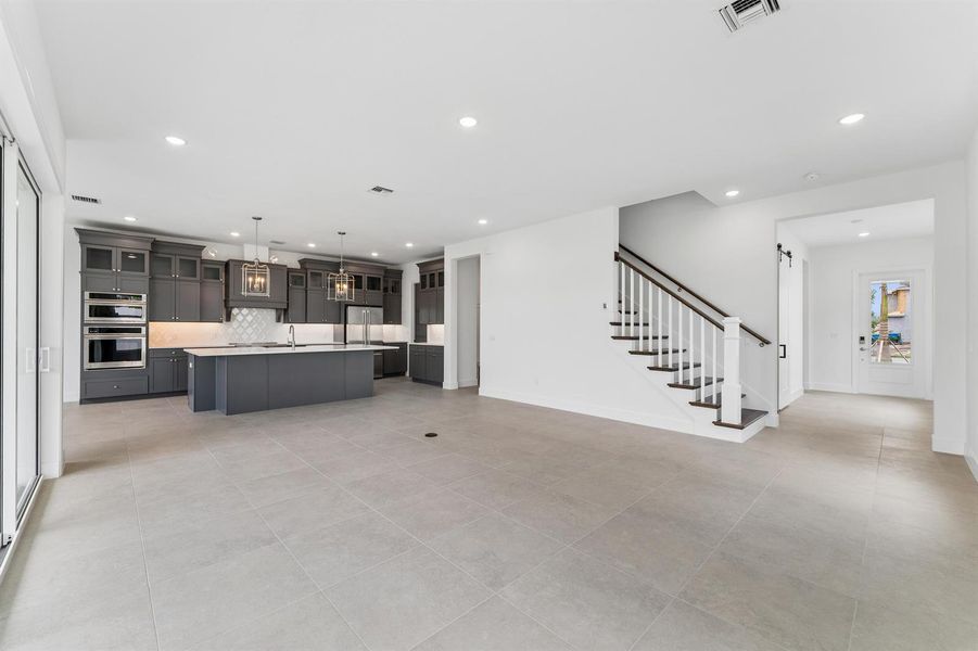 Kitchen, Great Room & Dining Area Kitchen, Great Room & Dining Area